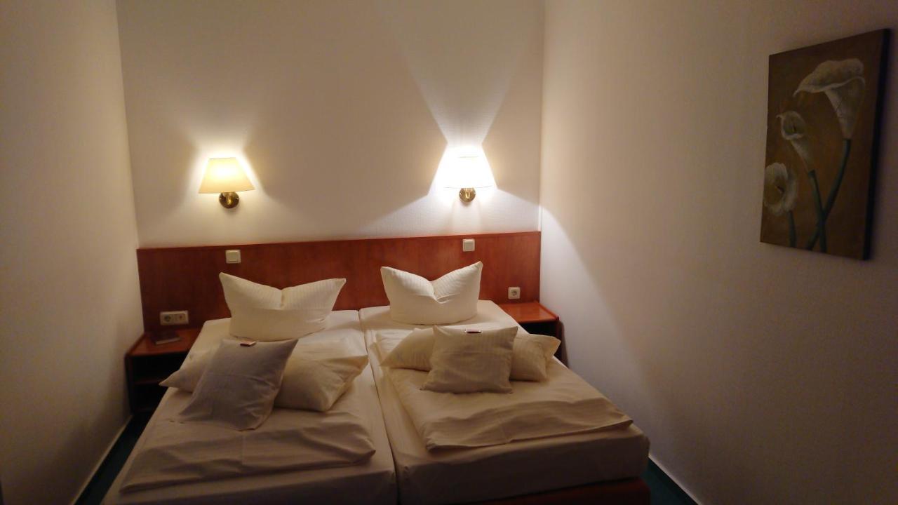 Garni-Hotel Alt Wernigeroeder Hof Вернигероде Экстерьер фото