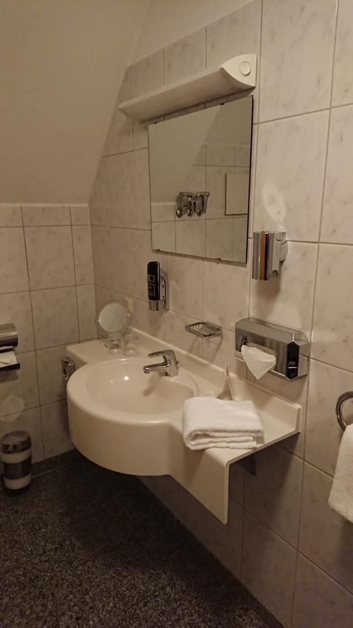 Garni-Hotel Alt Wernigeroeder Hof Вернигероде Экстерьер фото